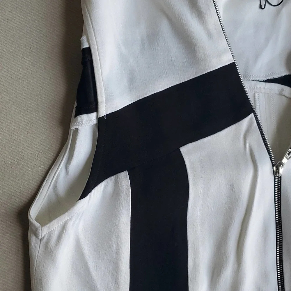 Sandro size S black and white zippered dress from Paris! - Picture 12 of 12